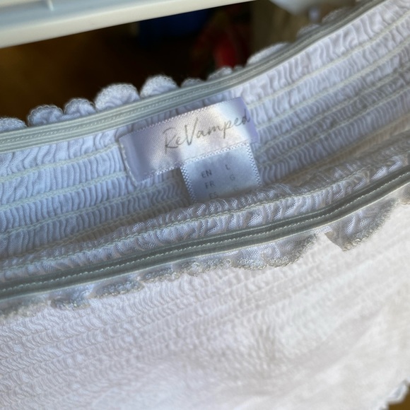 white cropped top - Picture 3 of 3